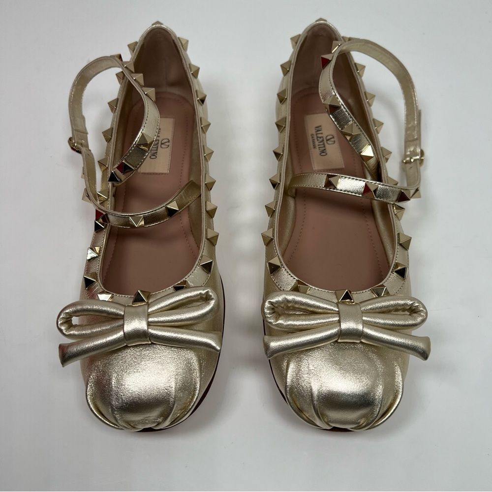 NEW! Valentino Garavani Metallic Gold Rockstud Bow Flats - Picture 3 of 10